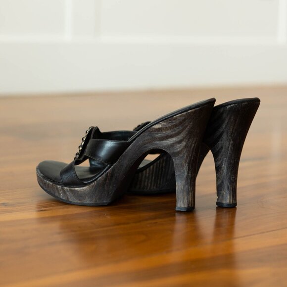 Two Lips Black Mule Heels, wome's slide on shoes, black cute mules - Picture 7 of 12